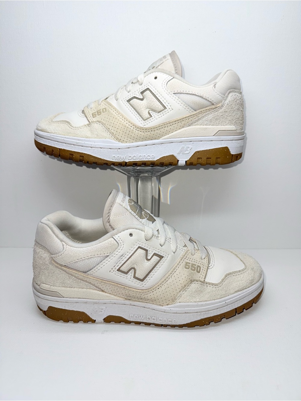 New Balance 550 Low Sneakers in Off-White & Gum Brown